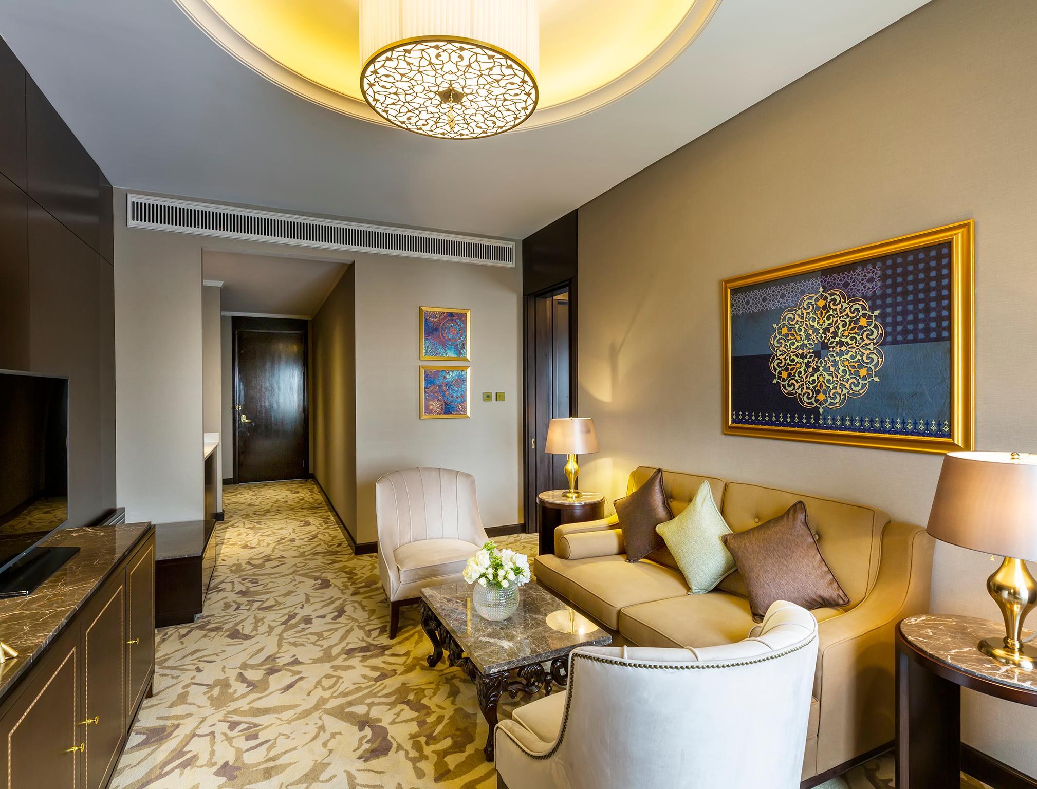 Ezdan Palace Hotel Located in Al Rayyan, Ezdan Palace Hotel is a perfect starting point from which to explore Doha. The property offers a wide range of amenities and perks to ensure you have a great time. Free Wi-Fi in 