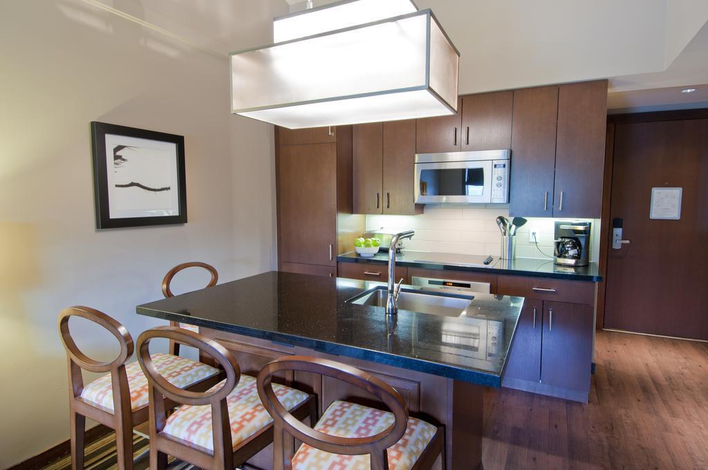 Evolution Whistler Evolution Whistler is conveniently located in the popular Whistler area. The property offers a wide range of amenities and perks to ensure you have a great time. Free Wi-Fi in all rooms, Wi-Fi in publ