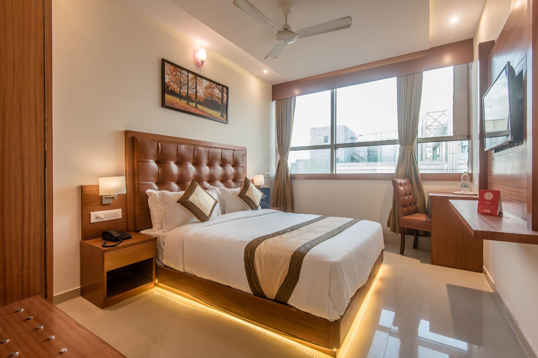 Hotel image for Super OYO Townhouse OAK Hotel Devanshi Inn