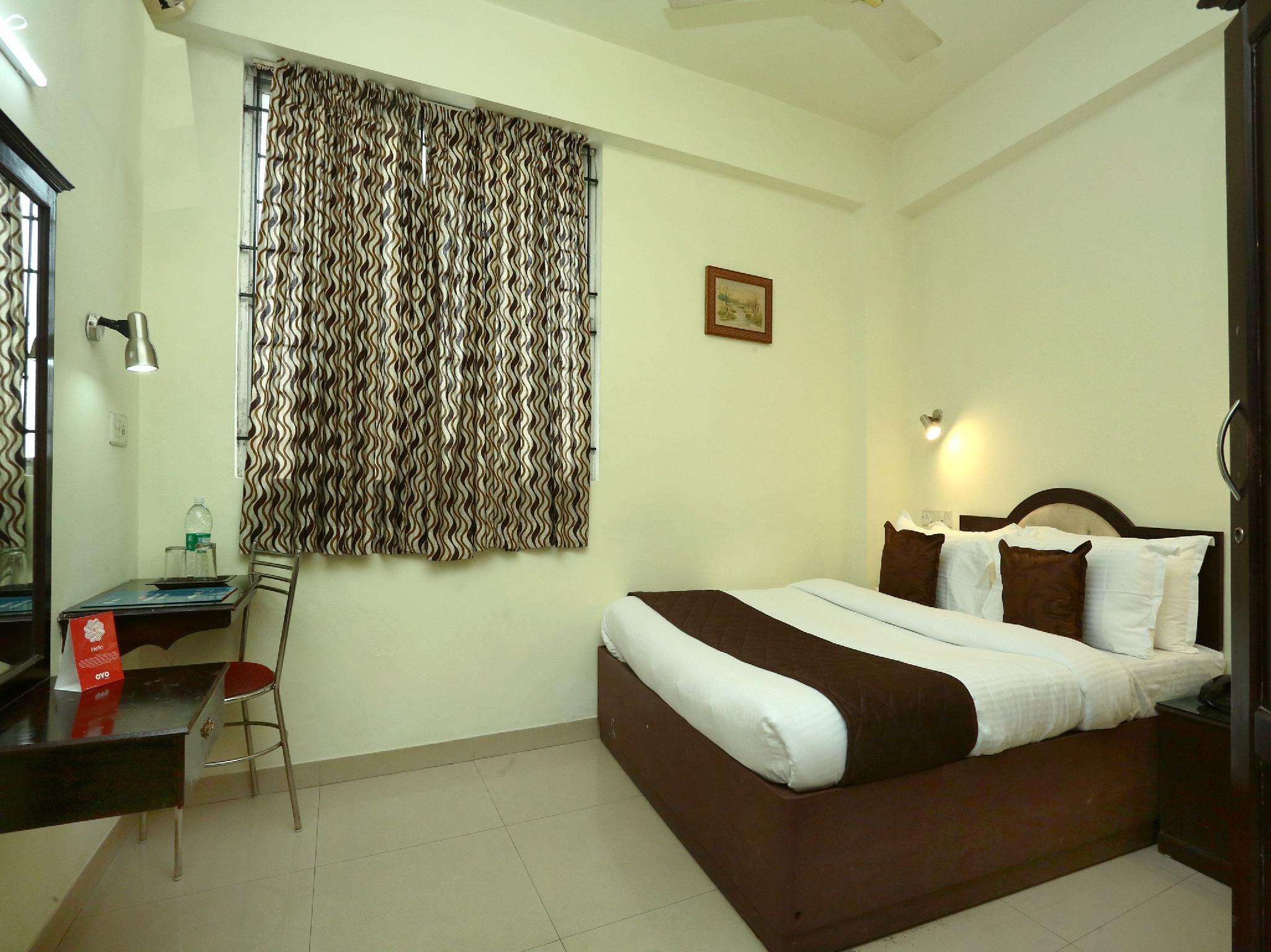 OYO 11492 Gateway Inn The 3-star OYO 11492 Gateway Inn offers comfort and convenience whether youre on business or holiday in Kochi. The property offers guests a range of services and amenities designed to provide comfort