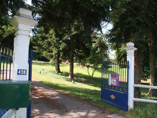 This photo about La Ferme en Ville shared on HyHotel.com