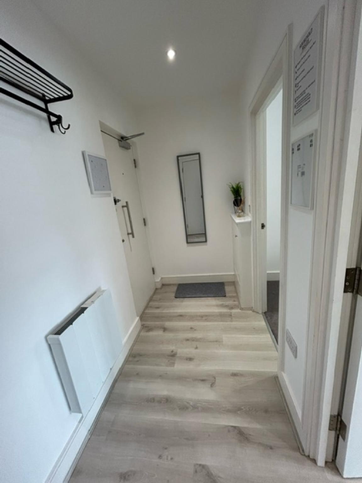 Gogmore Lane - Gallery image 3