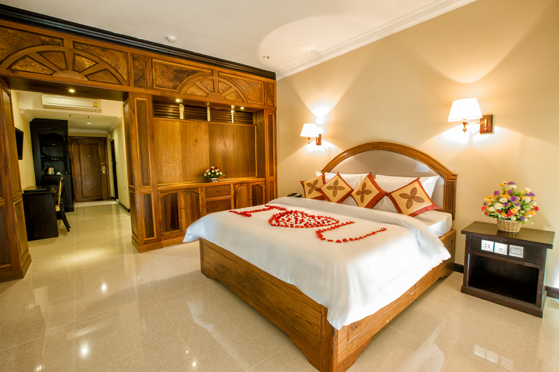 Classy Hotel Stop at Classy Hotel to discover the wonders of Battambang. The hotel offers a wide range of amenities and perks to ensure you have a great time. Service-minded staff will welcome and guide you at the