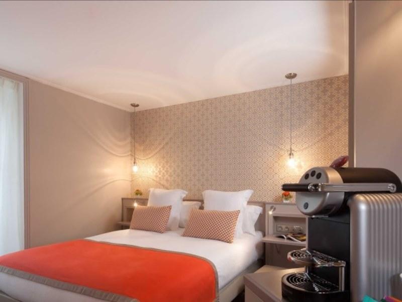 Hotel Vic Eiffel Ideally located in the prime touristic area of 15th - Tour Eiffel - Porte de Versailles, Hotel Vic Eiffel promises a relaxing and wonderful visit. Both business travelers and tourists can enjoy the ho