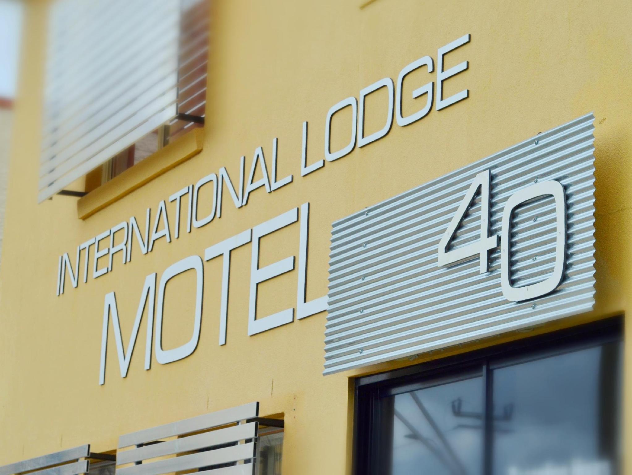 International Lodge Motel The 3.5-star International Lodge Motel offers comfort and convenience whether youre on business or holiday in Mackay. The hotel offers guests a range of services and amenities designed to provide com