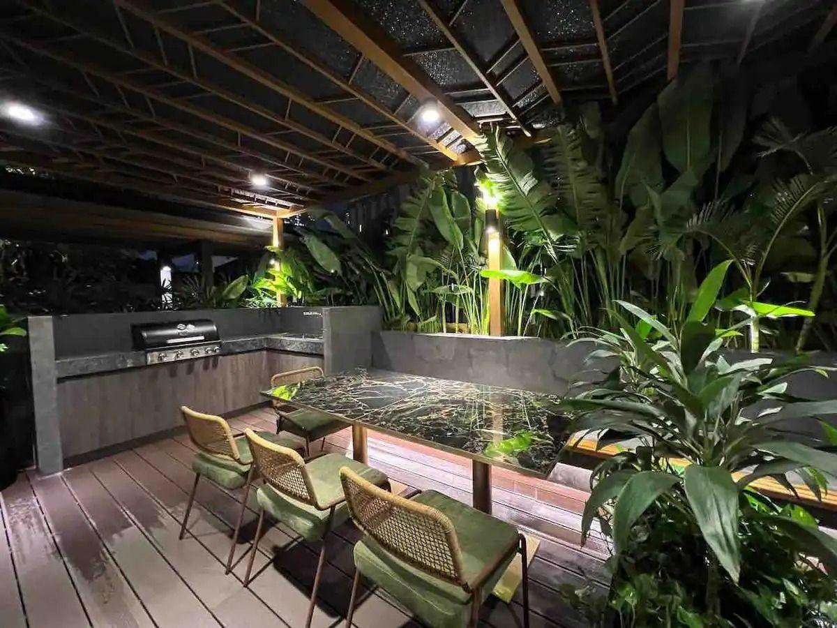 Slide image 1 for Entire Apartment District 1 City HCMC 3 Bedrooms