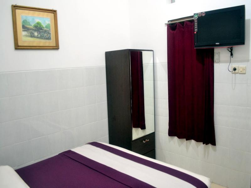 Setra House Guesthouse Yogyakarta - Kamar Tidur