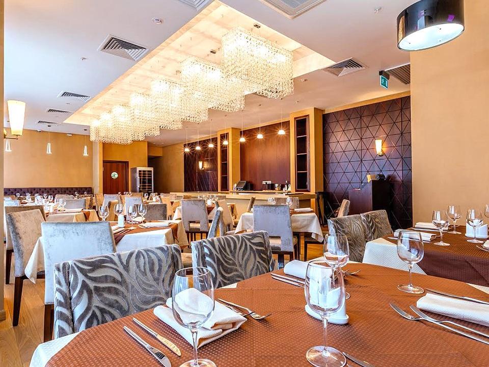 Raikin Plaza Hotel - Gallery image 3