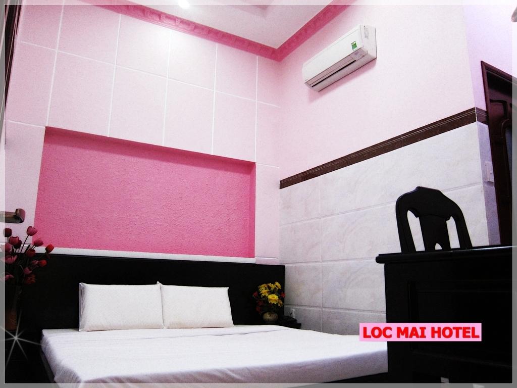 Loc Mai Hotel Located in My Tho, Loc Mai Hotel is a perfect starting point from which to explore My Tho (Tien Giang). The hotel has everything you need for a comfortable stay. To be found at the hotel are free Wi-F