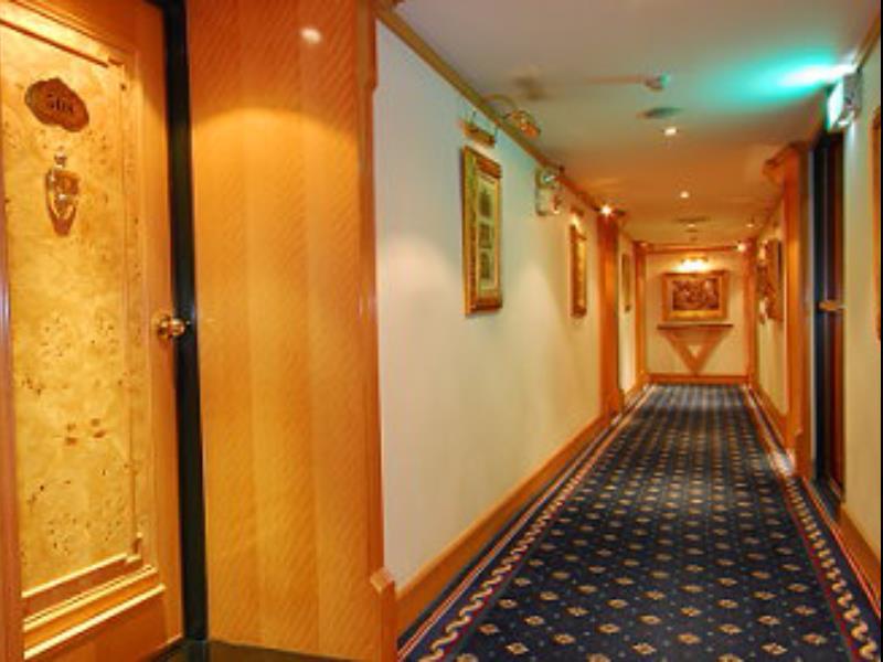 Karo Hotel Karo Hotel is a popular choice amongst travelers in Kaohsiung, whether exploring or just passing through. Offering a variety of facilities and services, the hotel provides all you need for a good nigh