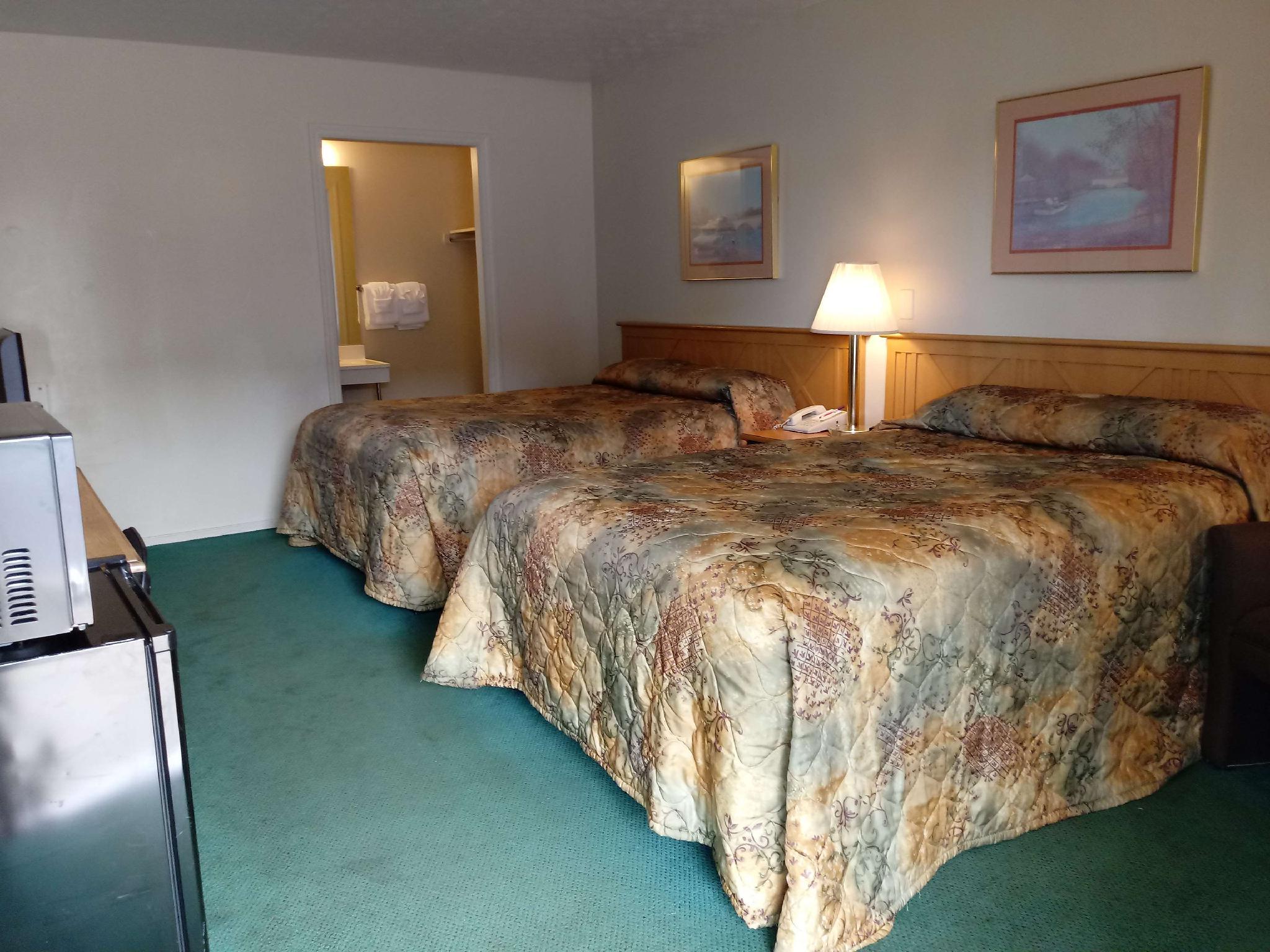 Travelodge by Wyndham New Philadelphia Ideally located in the New Philadelphia area, Knights Inn New Philadelphia promises a relaxing and wonderful visit. The property has everything you need for a comfortable stay. Wi-Fi in public areas, 