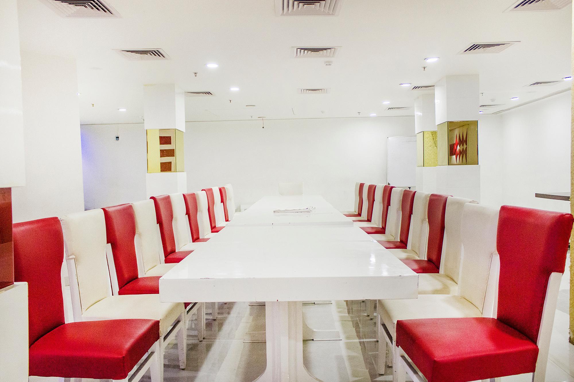 FabHotel Marble Arch Karol Bagh - Gallery image 4