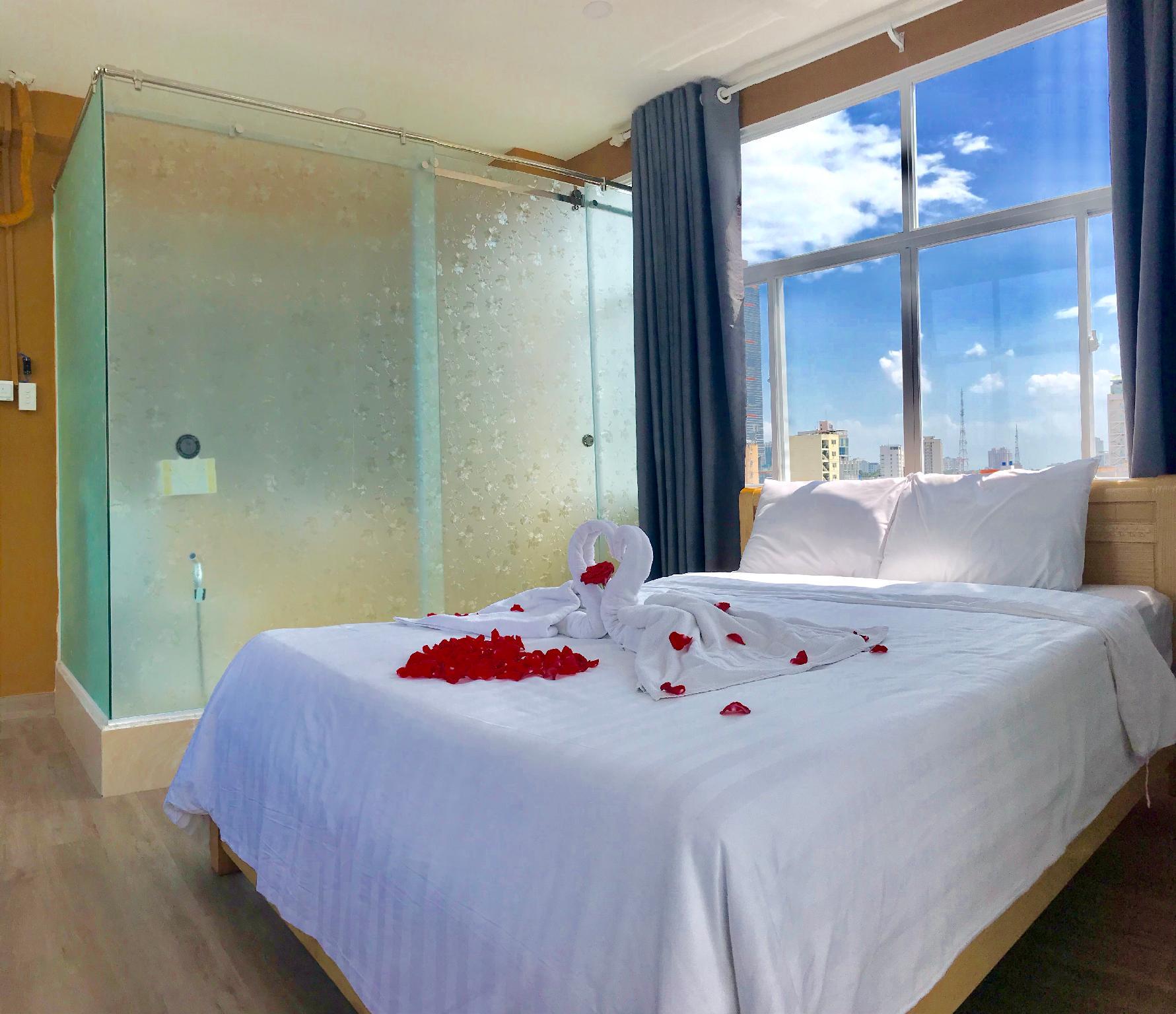 99 Bui Vien Hotel (Boutique) Located in District 1, 99 BUI VIEN HOTEL (BOUTIQUE) is a perfect starting point from which to explore Ho Chi Minh City. The property offers guests a range of services and amenities designed to provide