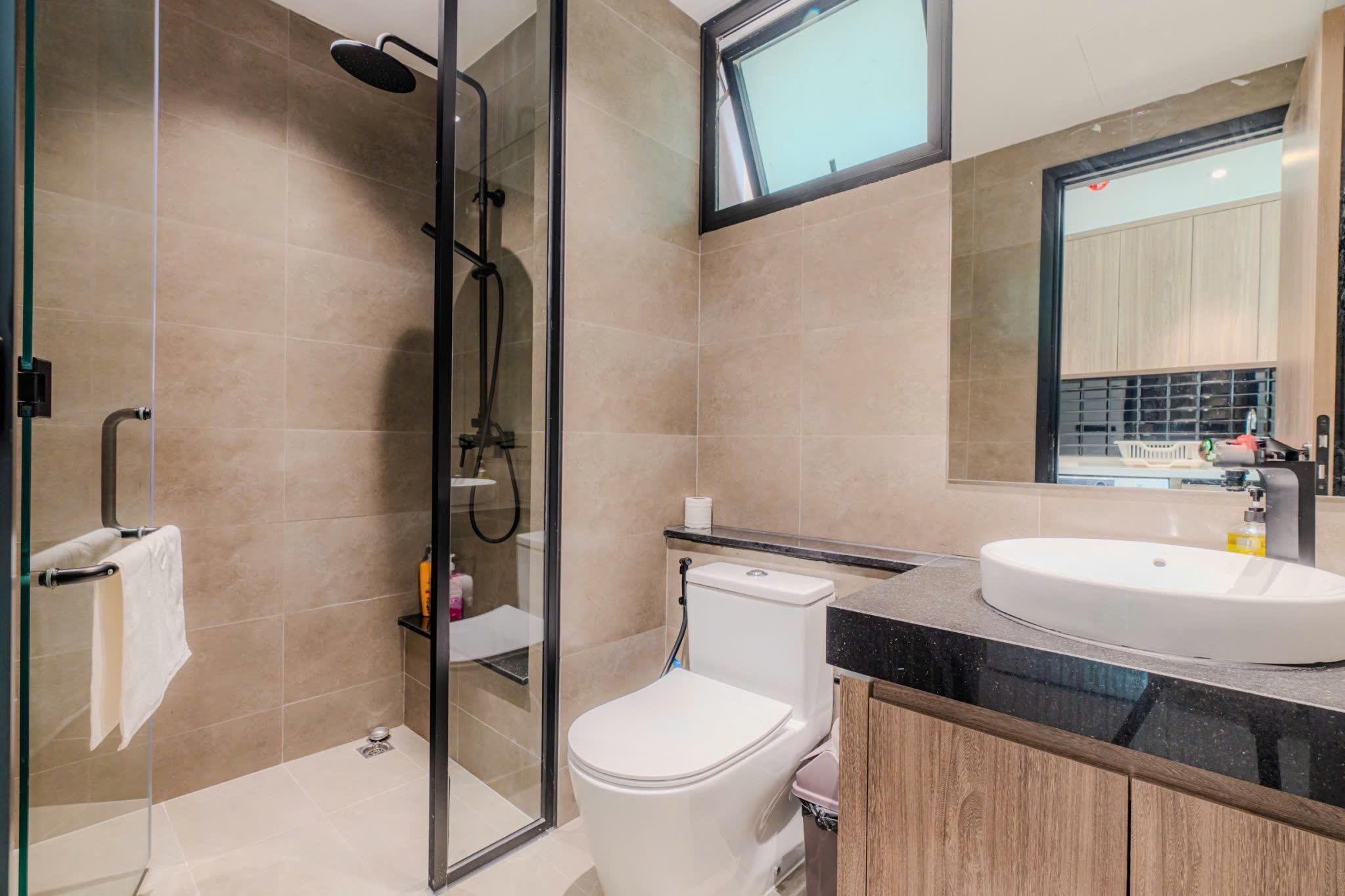 Studio river view, olympic pool & Infinity Pool - Gallery image 4