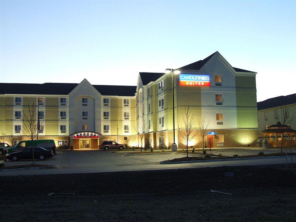 Candlewood Suites Bloomington Candlewood Suites Bloomington is perfectly located for both business and leisure guests in Bloomington (IN). Offering a variety of facilities and services, the hotel provides all you need for a good n