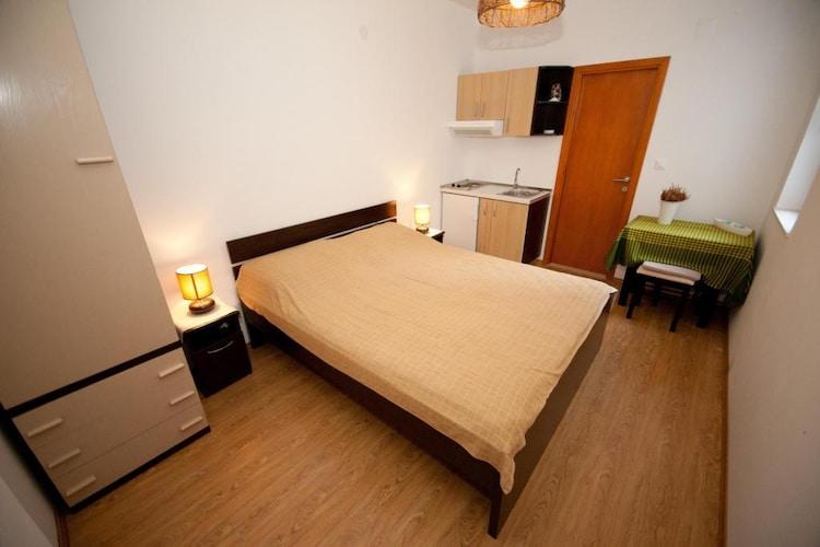 Slide image 2 for Apartments Briest - Studio Apartment A2 A