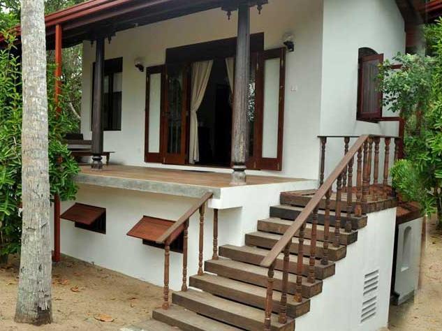 The Waves Holiday Bungalows Tangalle