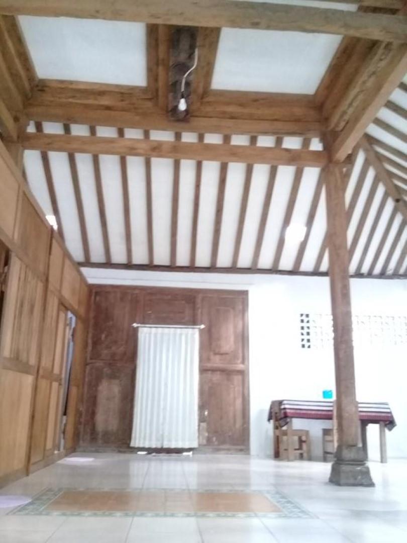 This photo about Omah Prapen Homestay shared on HyHotel.com