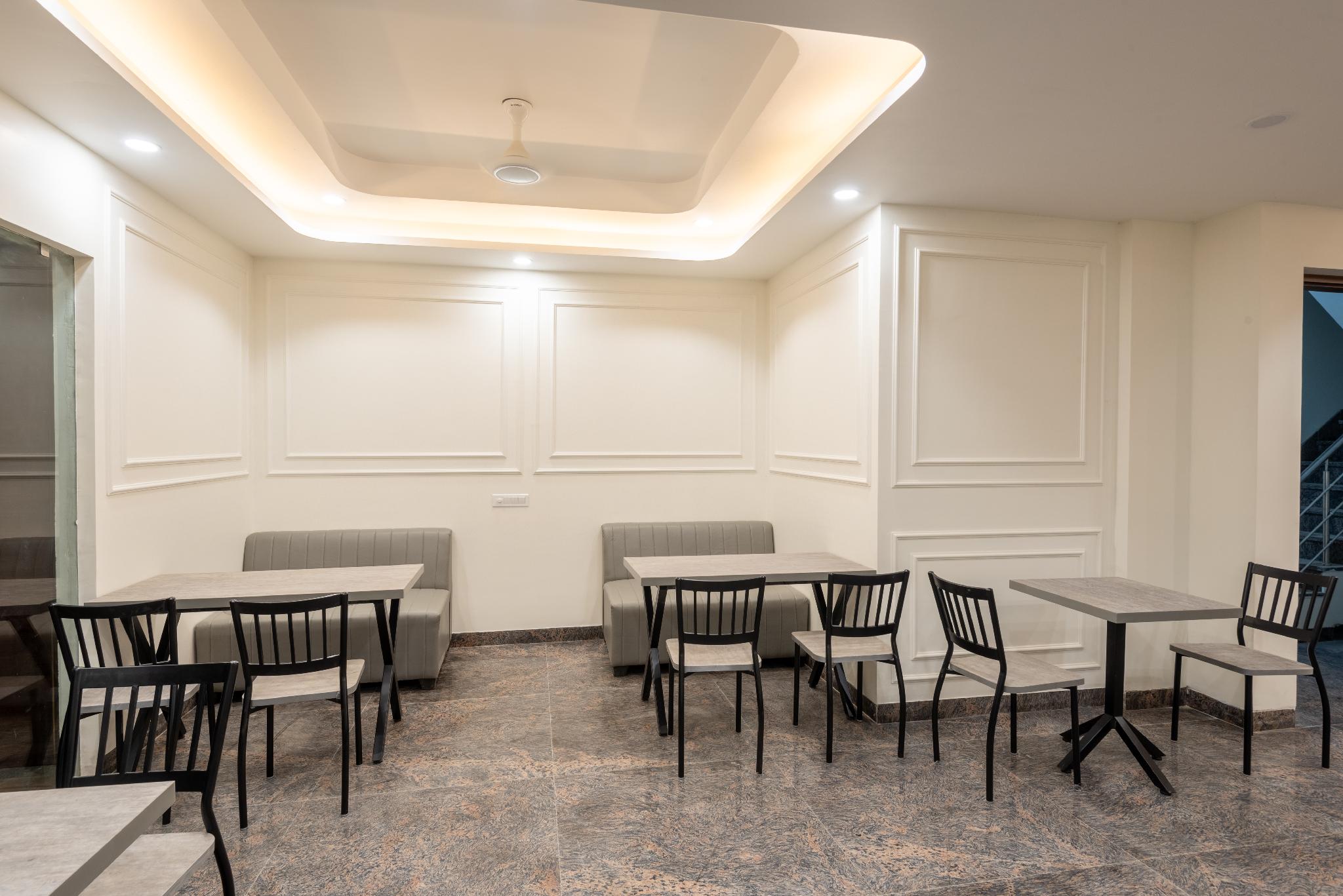 Saavi Hotel Sector- 45 - Gallery image 4