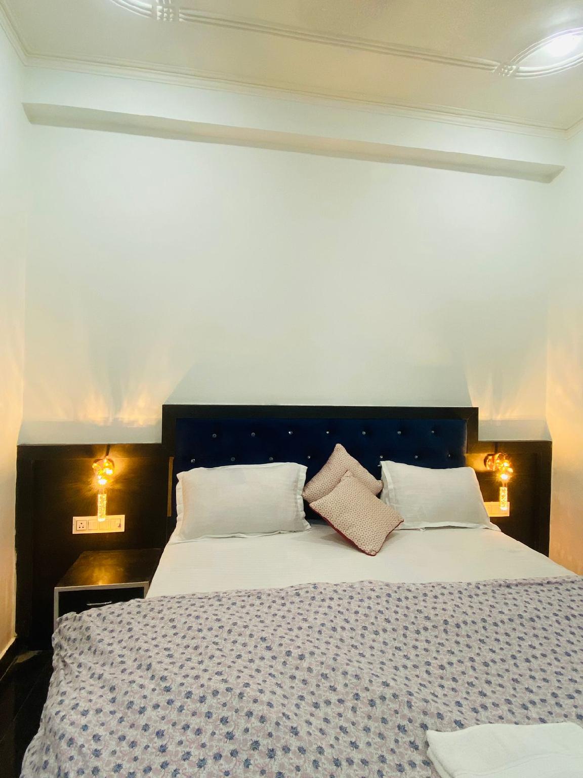 Slide image 1 for Rajesh bed & breakfast 