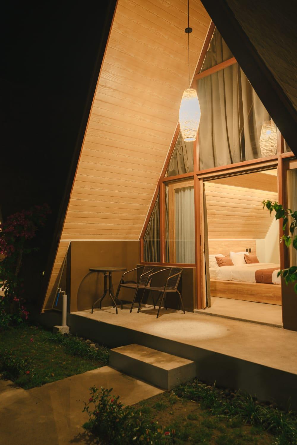 Slide image 2 for Maya Ocean Resort
