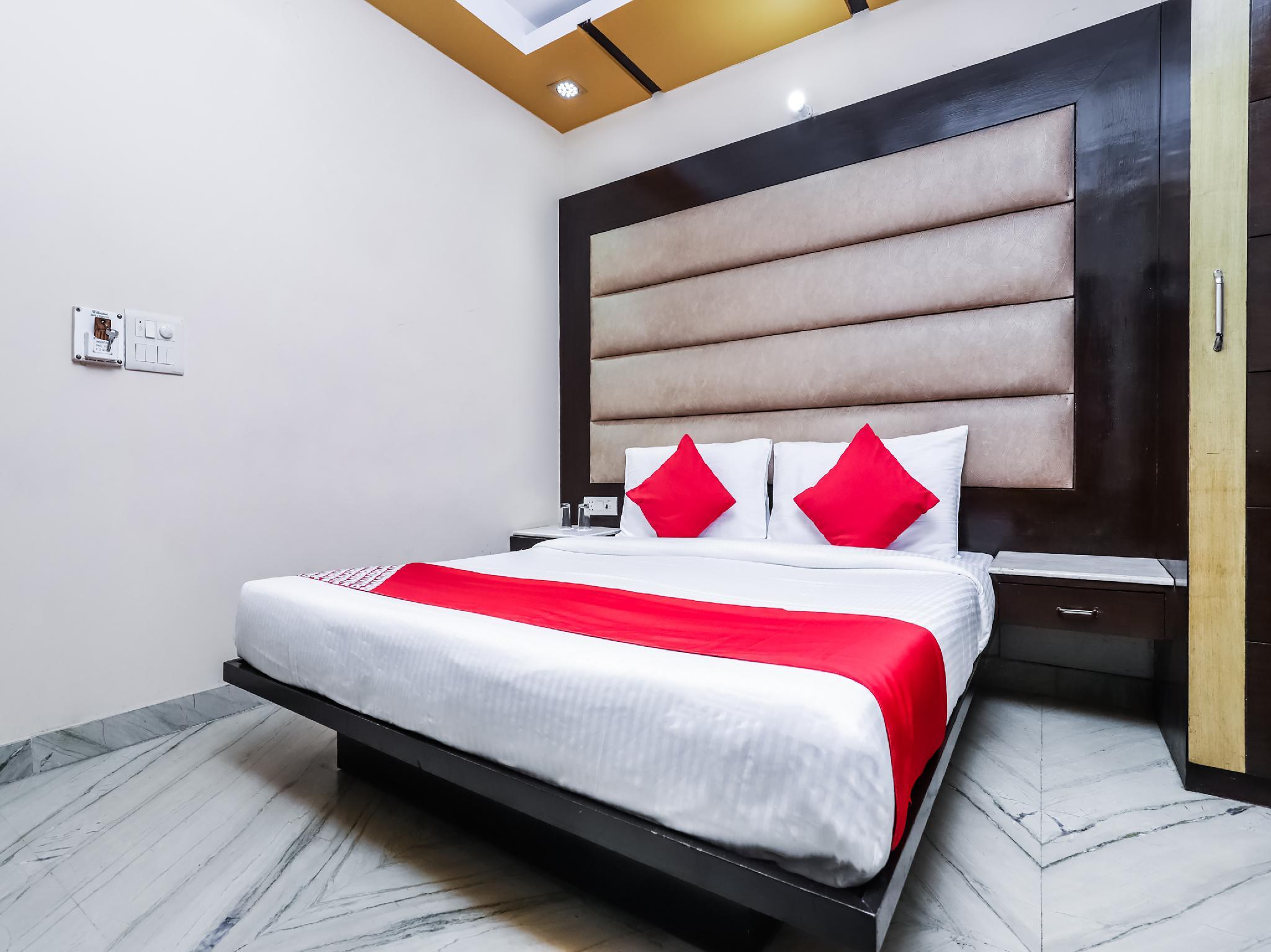 OYO 362 Hotel J P Inn Ideally located in the Patel Nagar area, OYO 362 Hotel J P Inn promises a relaxing and wonderful visit. Both business travelers and tourists can enjoy the propertys facilities and services. Free Wi-F