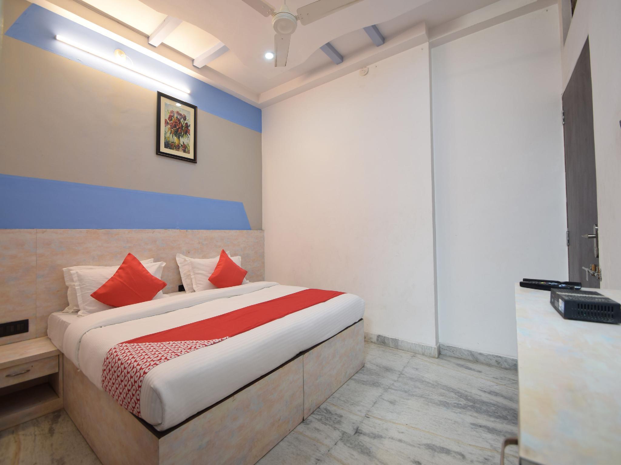 OYO 16914 Hotel Kiran Shree