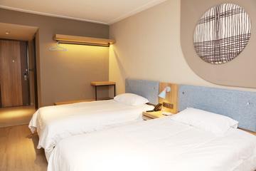 This photo about Home Inn·neo-Lhasa Potala Palace Square shared on HyHotel.com