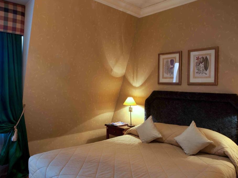 The Leonard Hotel - Marble Arch Ideally located in the prime touristic area of Hyde Park, The Leonard Hotel - Marble Arch promises a relaxing and wonderful visit. The hotel has everything you need for a comfortable stay. 24-hour roo