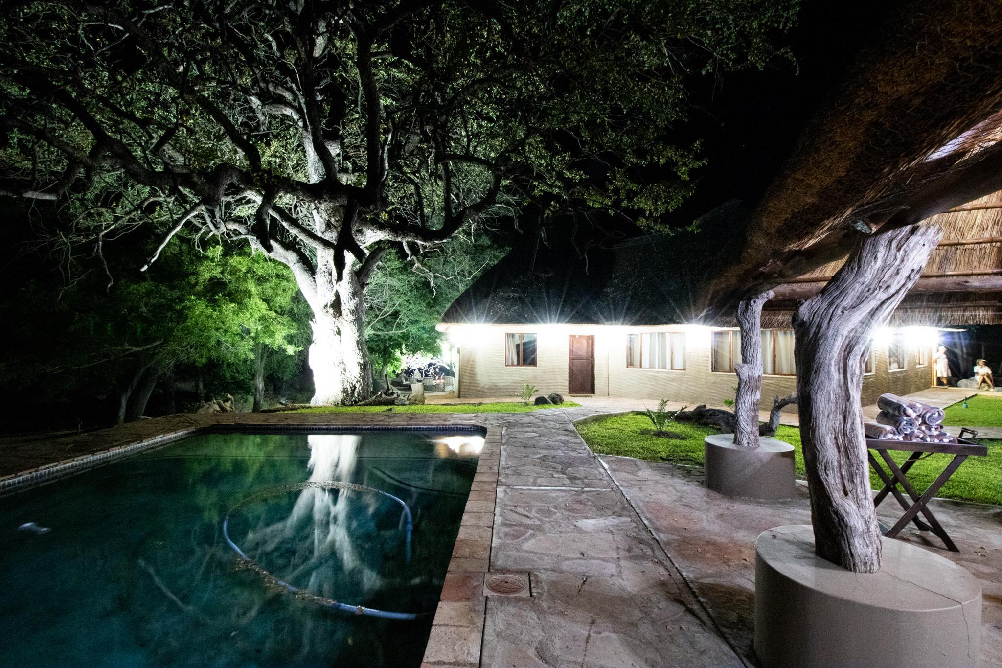 Shoswe Lodge Bosbok Lodge is a popular choice amongst travelers in Kruger National Park, whether exploring or just passing through. Both business travelers and tourists can enjoy the propertys facilities and serv