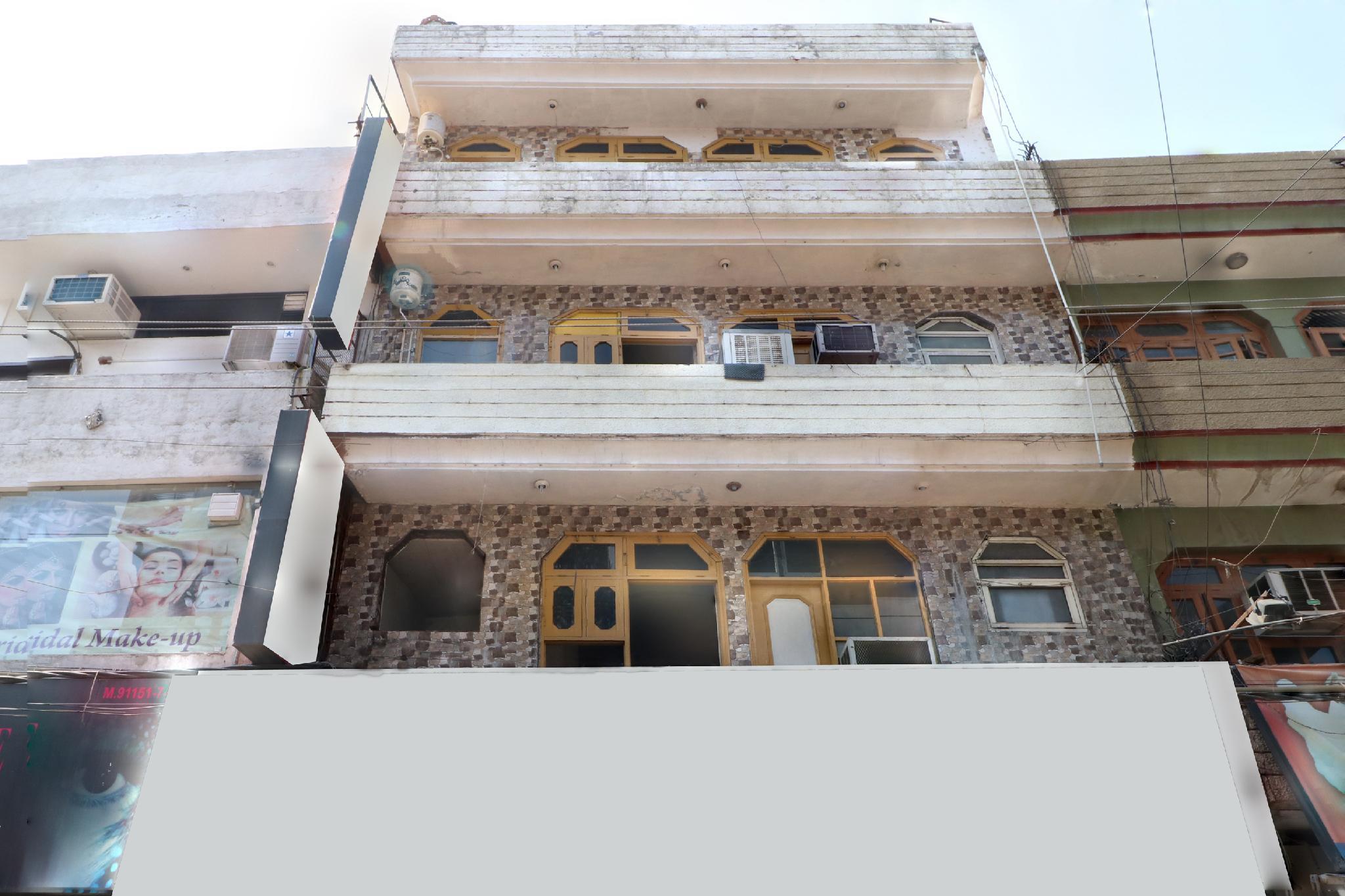 This photo about OYO 28476 Jalandhar Guest House shared on HyHotel.com