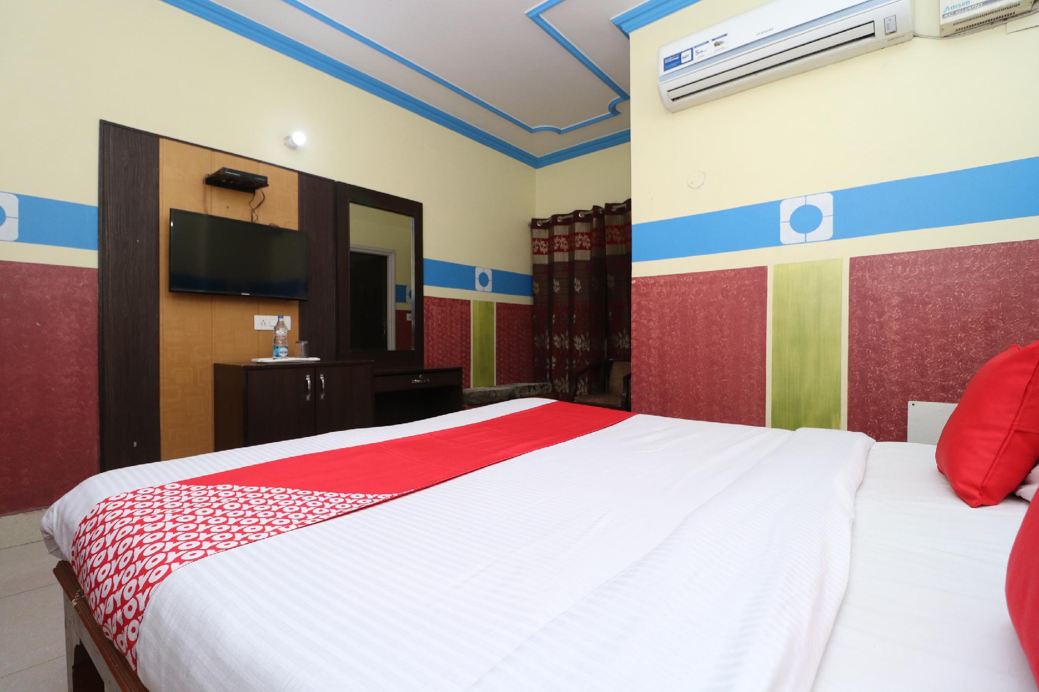 This photo about OYO 30100 Lucky Guest House shared on HyHotel.com