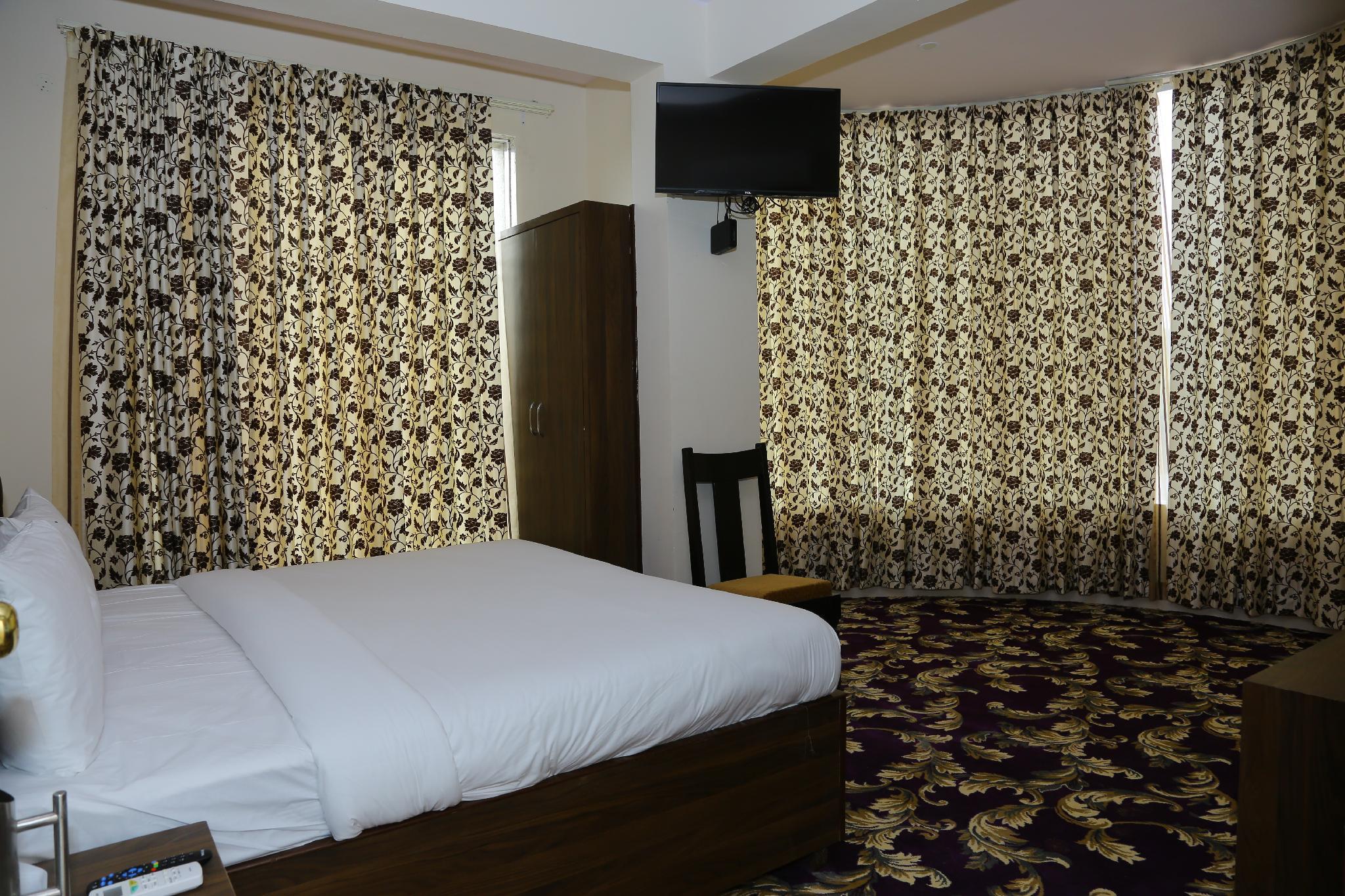 HOTEL LILY BAY PRIME, Jaipur