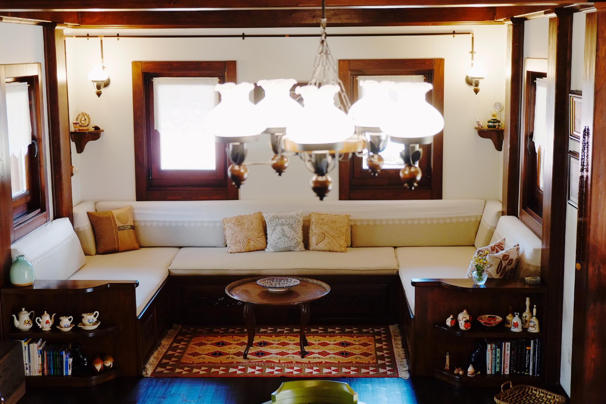 This photo about Mandarin Bed & Breakfast shared on HyHotel.com