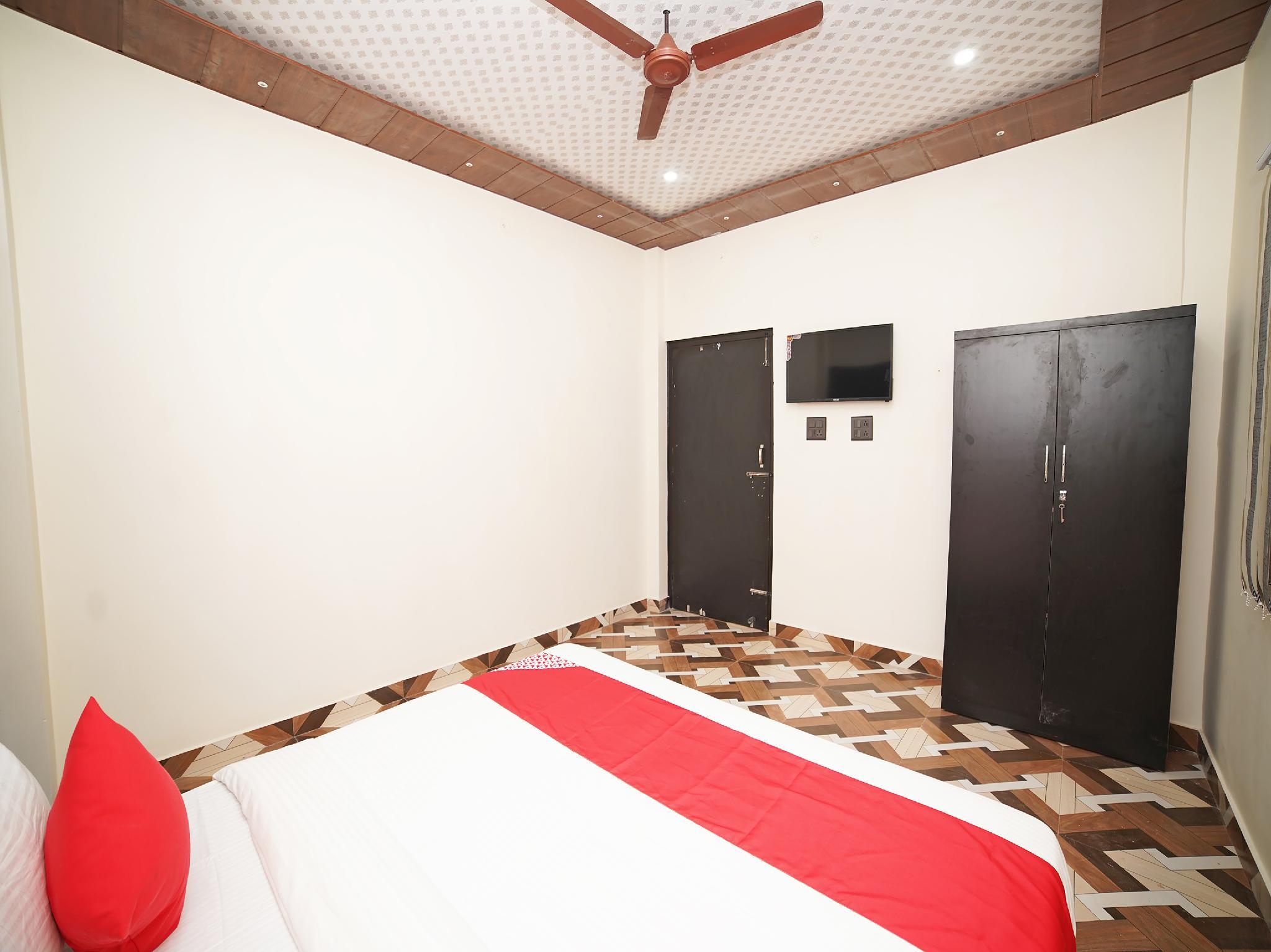 This photo about OYO 30841 Royal Hotel shared on HyHotel.com
