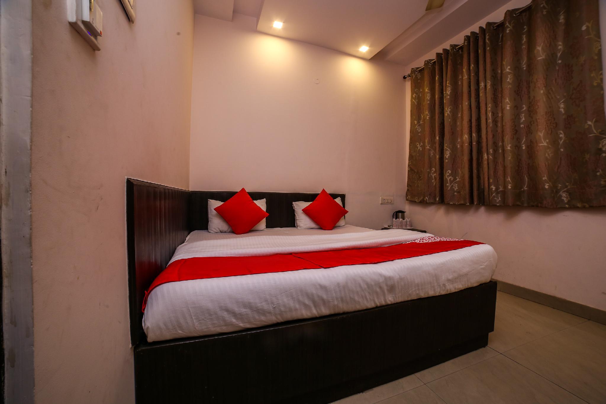 This photo about OYO 38097 Harikiran Guest House shared on HyHotel.com