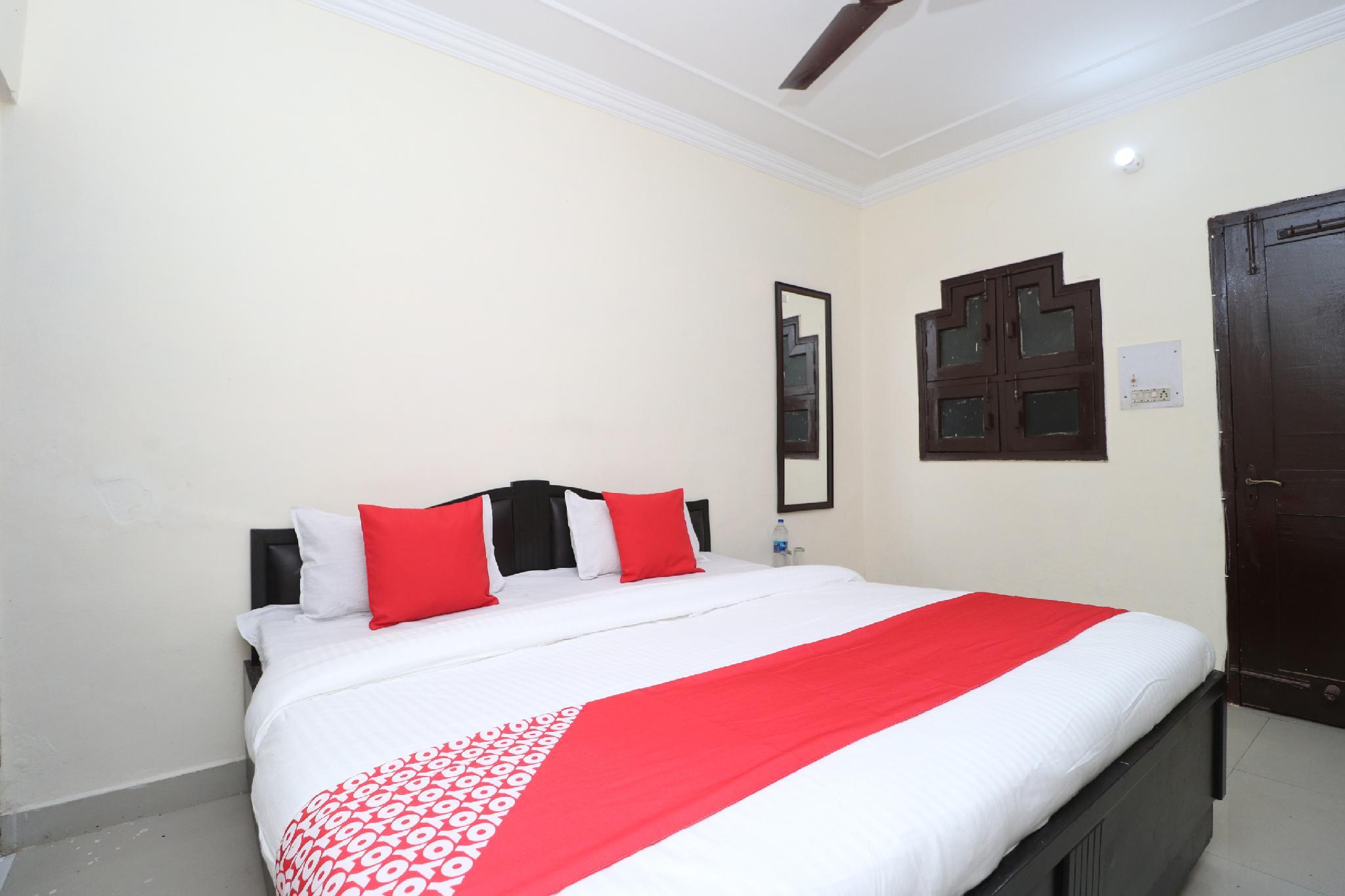 This photo about OYO 37721 Hotel Kings shared on HyHotel.com