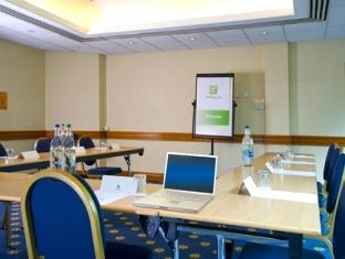 Holiday Inn London - Wembley The 4-star Holiday Inn London - Wembley offers comfort and convenience whether youre on business or holiday in London. The property features a wide range of facilities to make your stay a pleasant ex