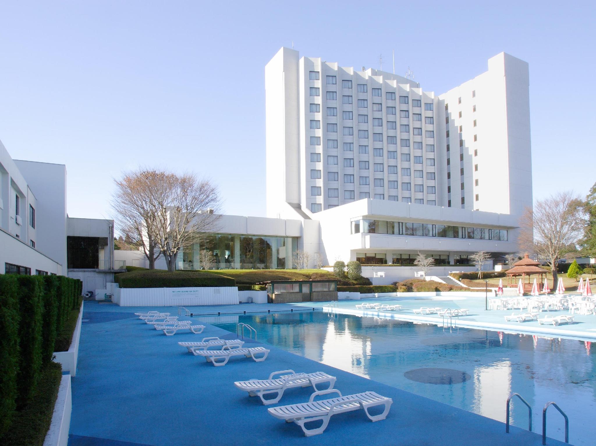 Radisson Hotel Narita Set in a prime location of Chiba, Radisson Hotel Narita puts everything the city has to offer just outside your doorstep. The hotel has everything you need for a comfortable stay. Service-minded staff