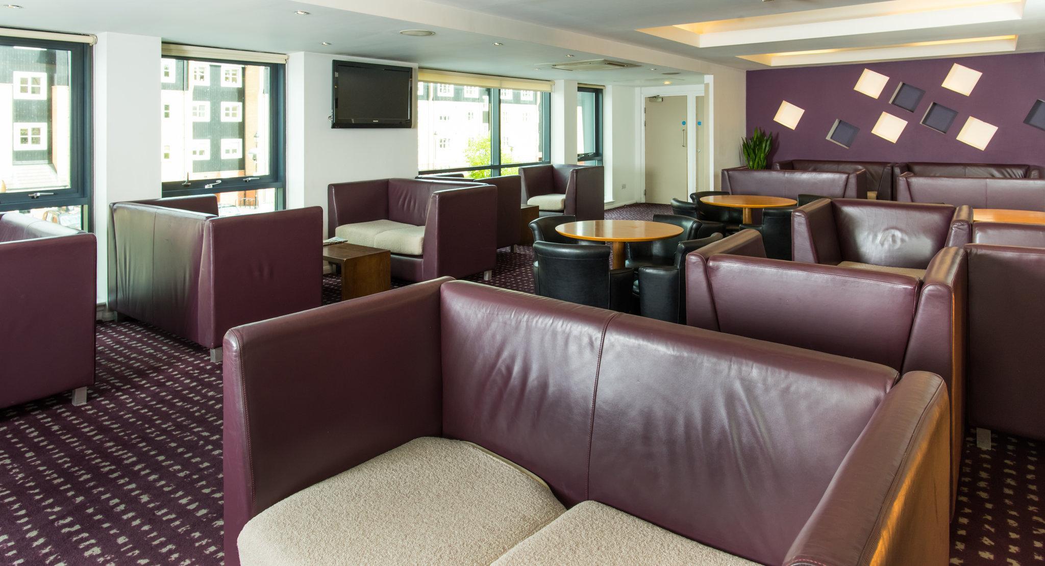 This photo about Holiday Inn Express Hemel Hempstead shared on HyHotel.com