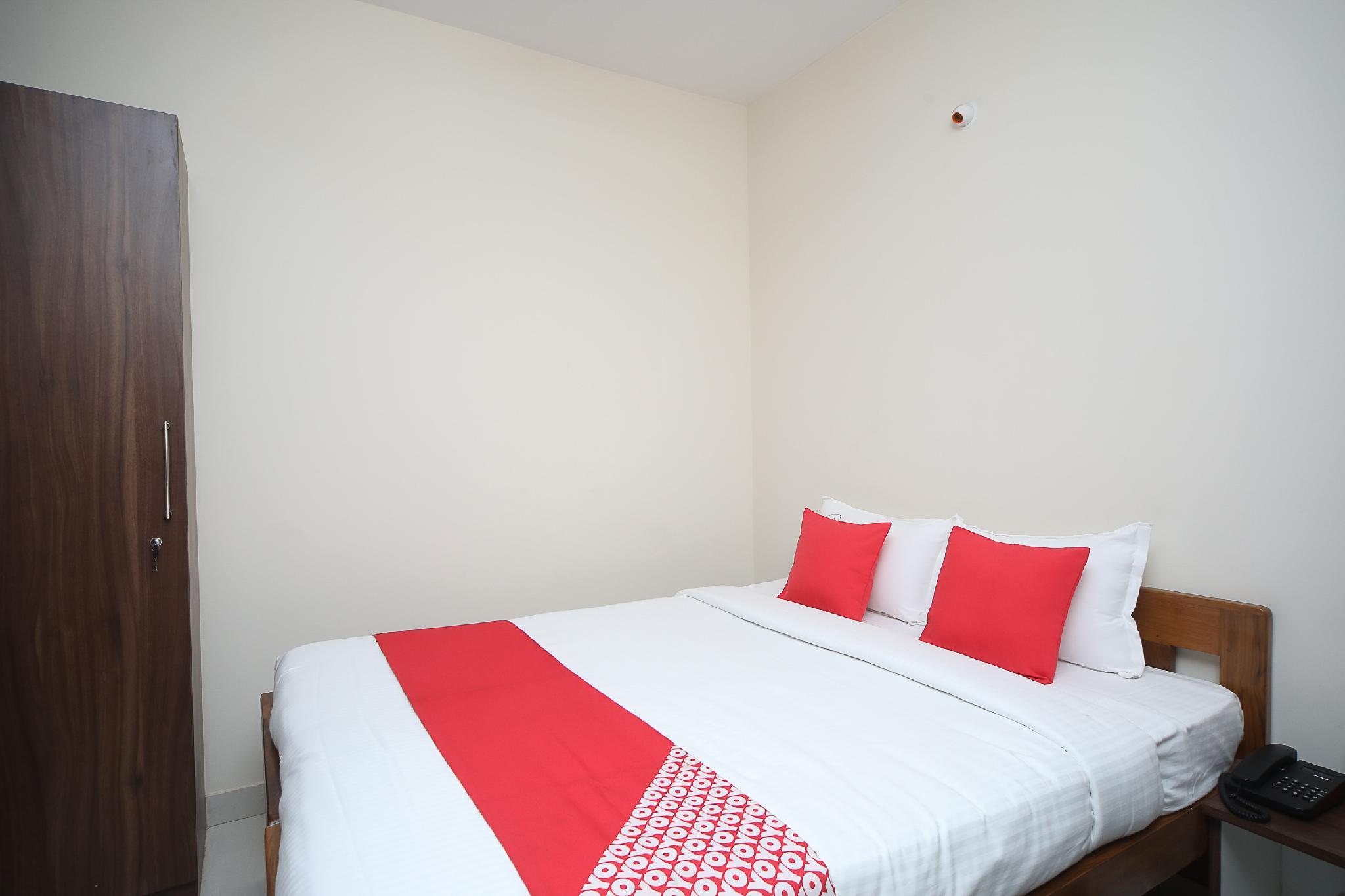 OYO 41168 Sunshine Residency Located in Nethaji Nagar, OYO 41168 Sunshine Residency is a perfect starting point from which to explore Vellore. The property offers guests a range of services and amenities designed to provide comfo