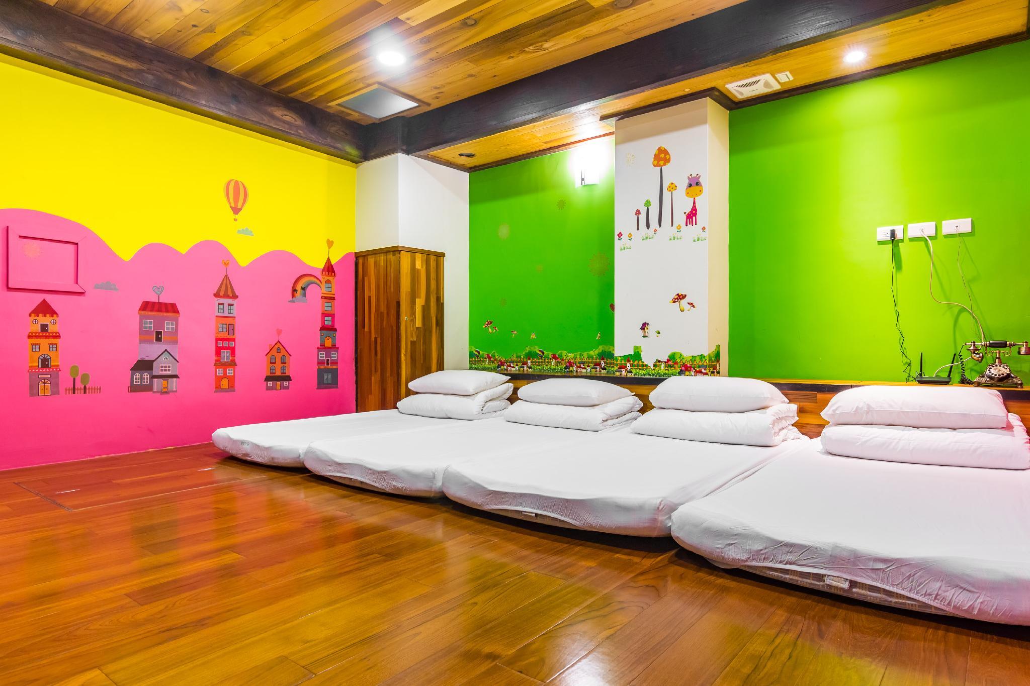 Youngquan Hostel Ideally located in the prime touristic area of Sun Moon Lake, Youngquan Hostel promises a relaxing and wonderful visit. The hotel offers a high standard of service and amenities to suit the individual