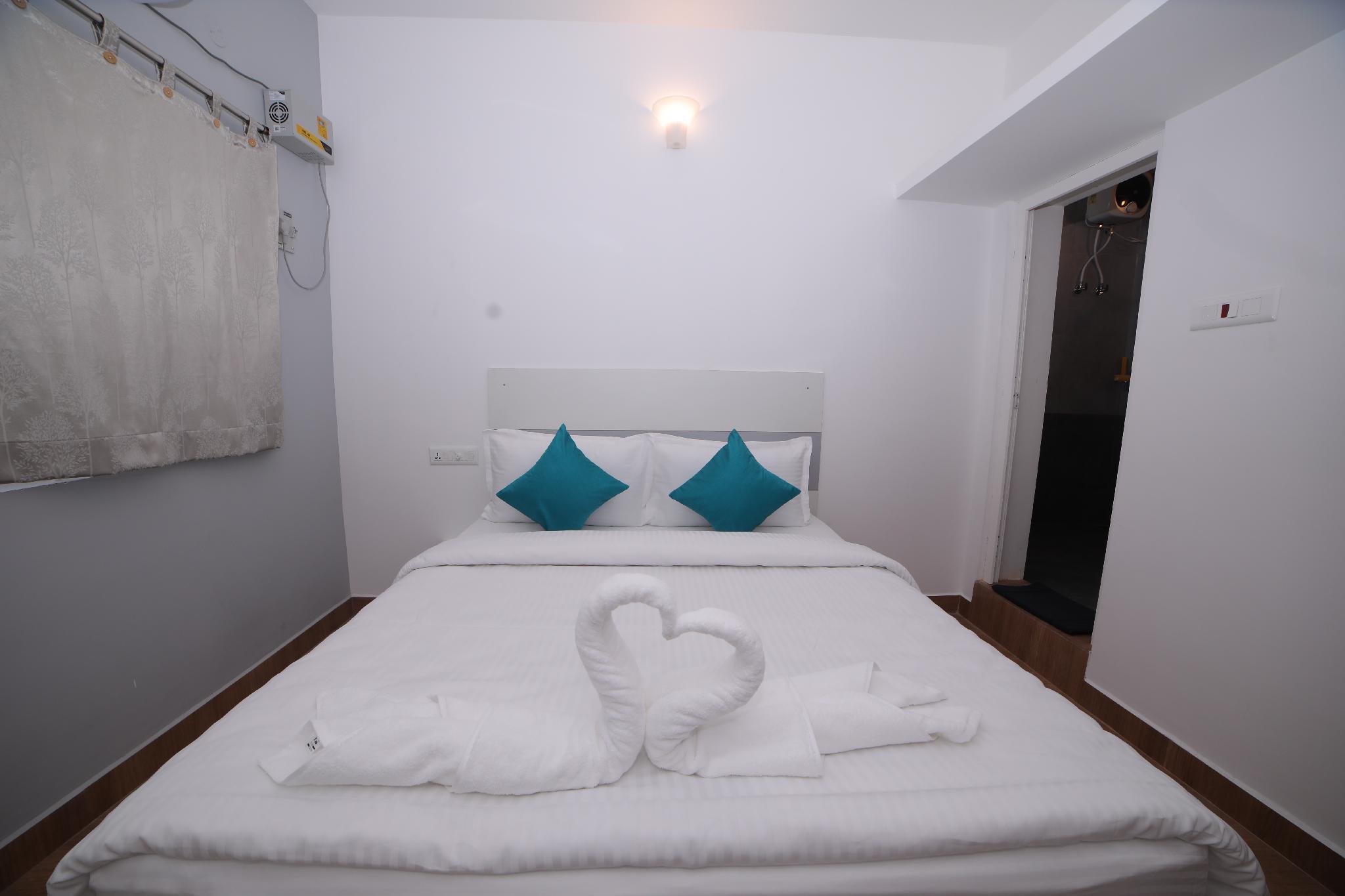 The Base Inn The 3-star The Base Inn offers comfort and convenience whether youre on business or holiday in Pondicherry. The property offers guests a range of services and amenities designed to provide comfort an