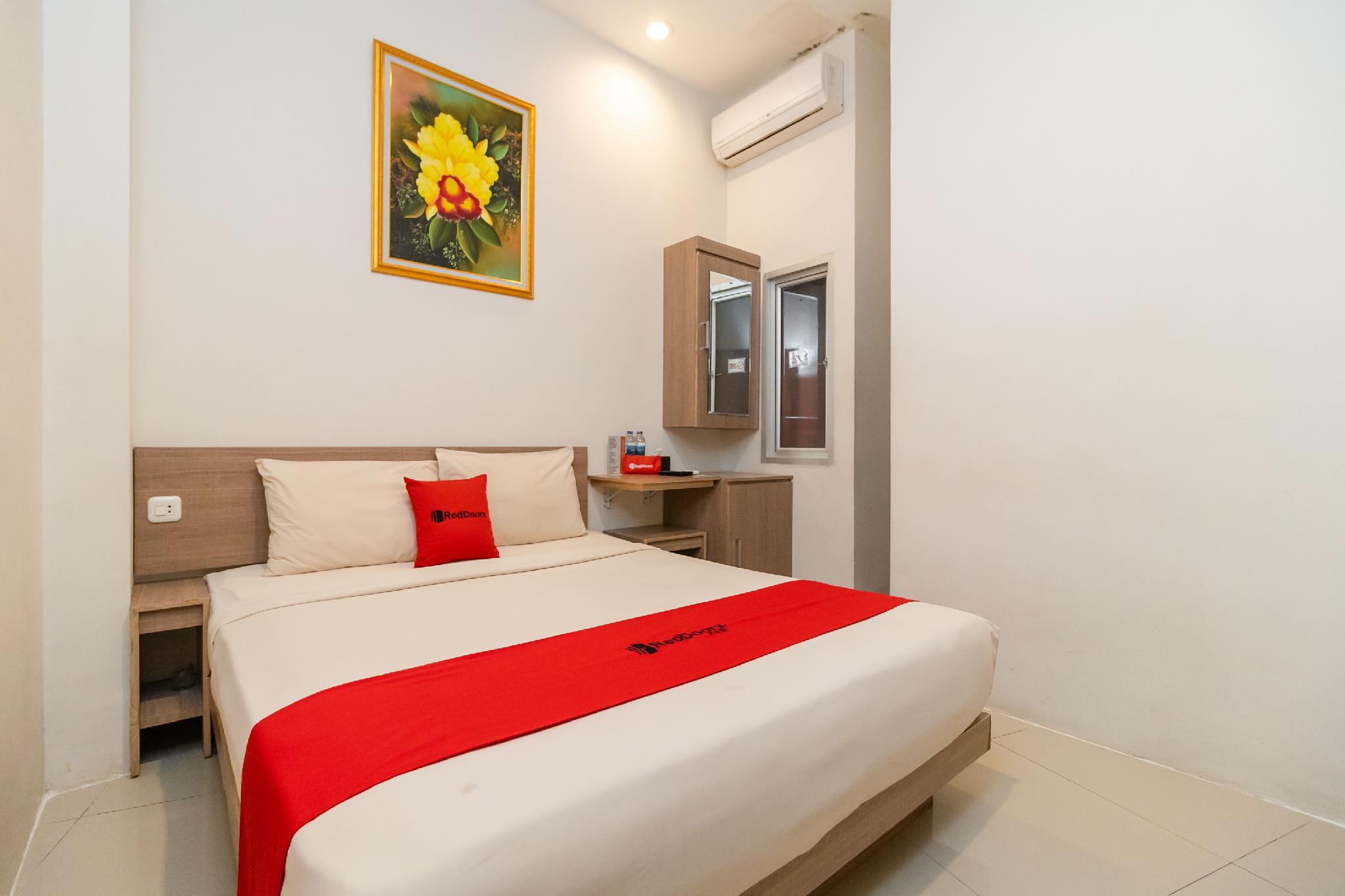 This photo about RedDoorz Plus near RSUP Dr. Moh Hoesin Palembang shared on HyHotel.com