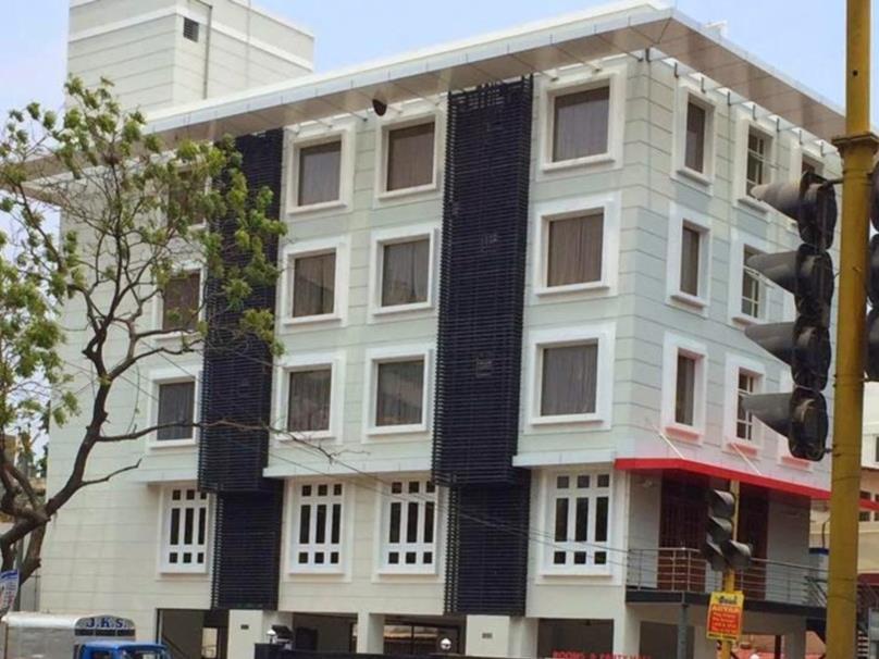 Kings Cross Residency Located in Chennai City Center, Kings Cross Residency is a perfect starting point from which to explore Chennai. The hotel offers guests a range of services and amenities designed to provide comfort a