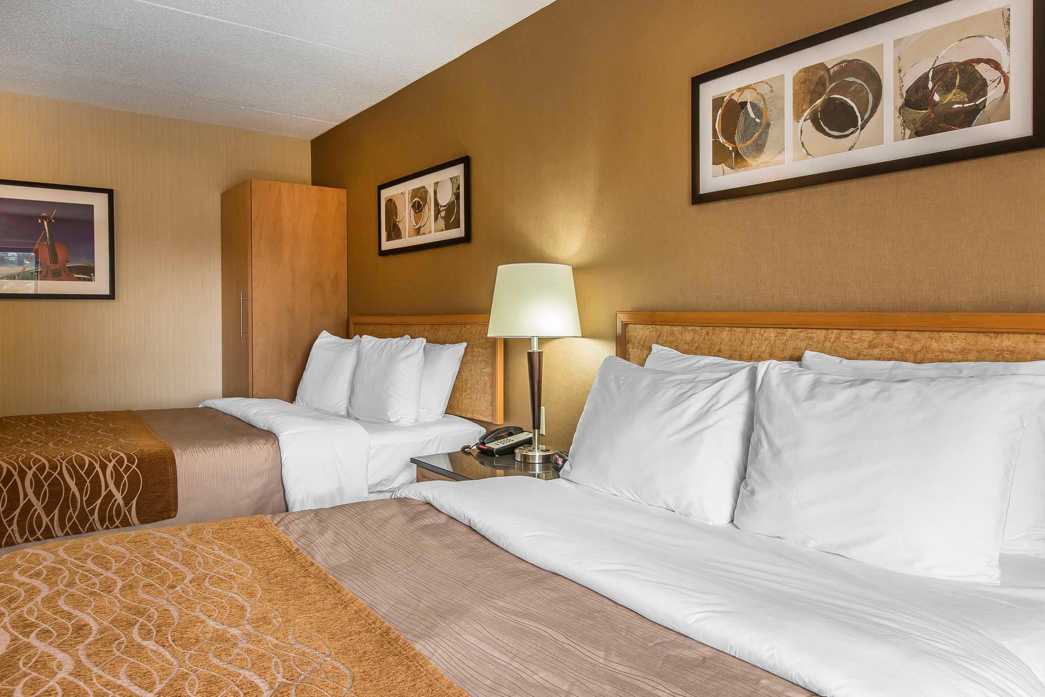 Comfort Inn Located in Sydney, Comfort Inn Hotel Sydney is a perfect starting point from which to explore Sydney (NS). The hotel offers a wide range of amenities and perks to ensure you have a great time. To be f