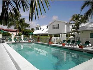 Lemon Tree Inn The 3-star Lemon Tree Inn offers comfort and convenience whether youre on business or holiday in Naples (FL). The property features a wide range of facilities to make your stay a pleasant experience.