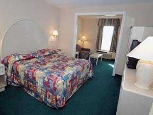 Decatur Inn & Suites