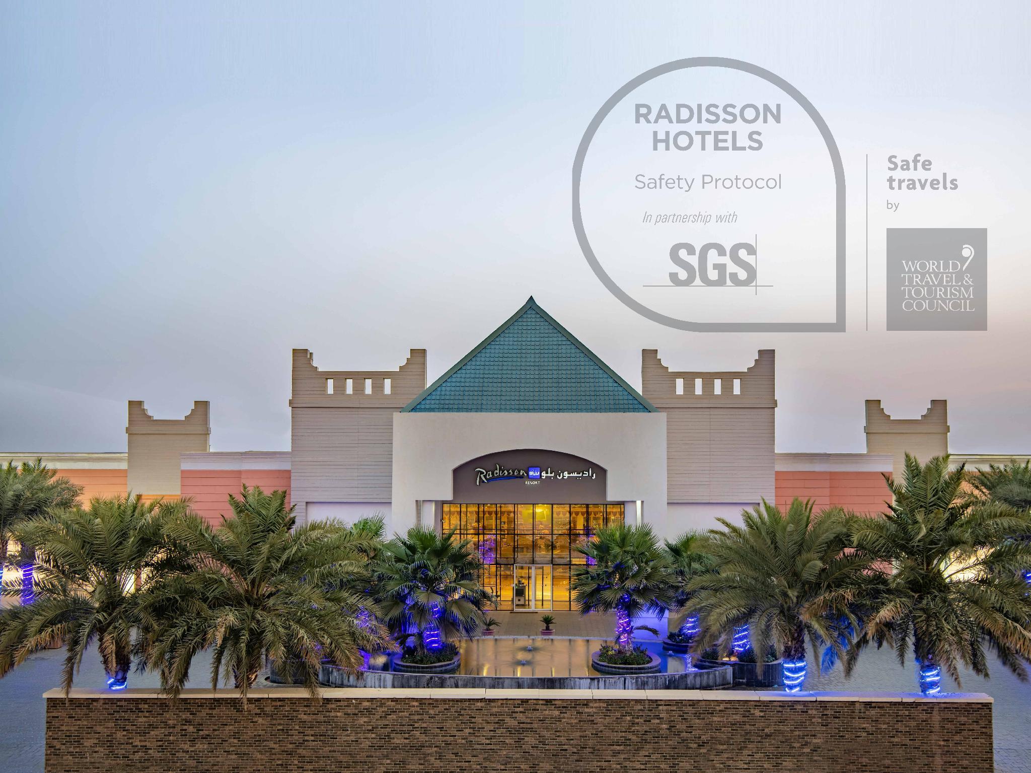 Radisson Blu Resort Jizan Set in a prime location of Jazan, Radisson Blu Resort Jizan puts everything the city has to offer just outside your doorstep. Featuring a complete list of amenities, guests will find their stay at the