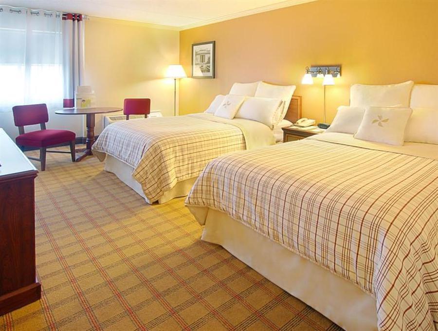 Four Points by Sheraton York